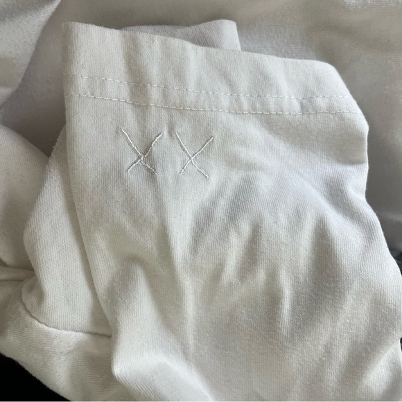 ORIGINAL FAKE sz 3 US sz M White Companion Tee Tshirt Medicom Toy KAWS - Picture 6 of 9